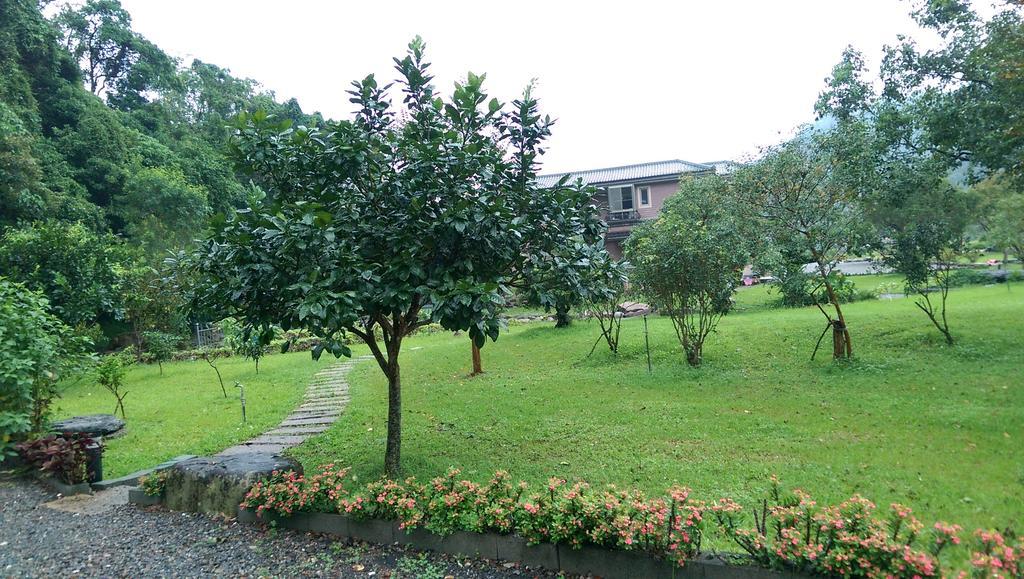 Seasons Inn Jiaoxi Bagian luar foto