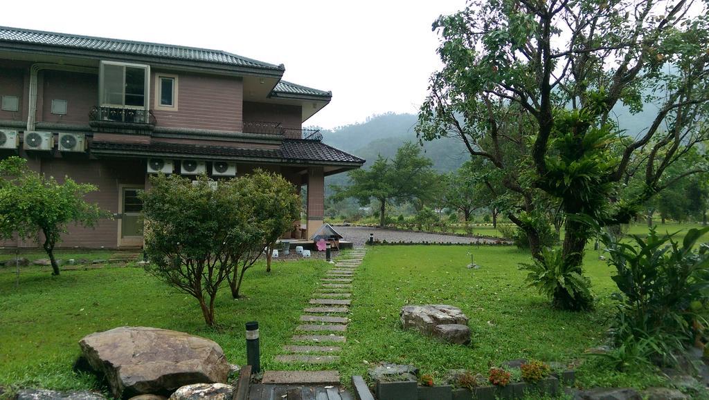 Seasons Inn Jiaoxi Bagian luar foto