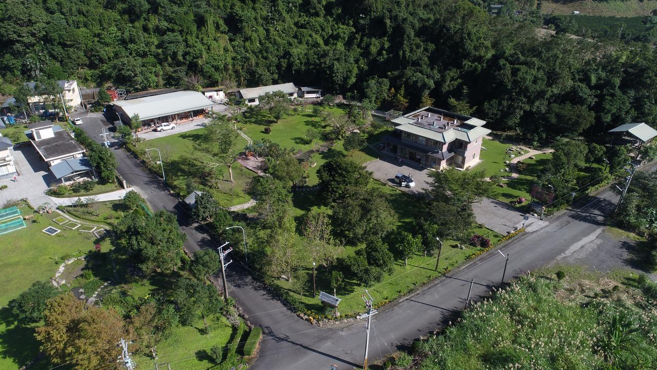 Seasons Inn Jiaoxi Bagian luar foto